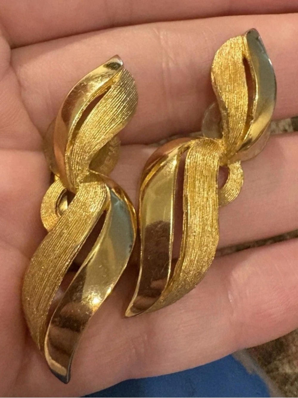 Rare vintage Dior Twisted Leaf Clip-On Earrings - Women Jewelry